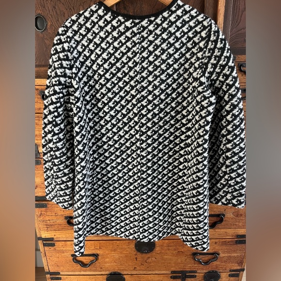 Talbots Black/White Sweater Jacket Size: XLP - Picture 2 of 8